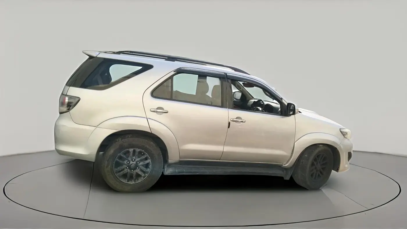 2015 Toyota Fortuner 3.0 4X2 AT, Diesel, Automatic, 1,24,828 km, exterior