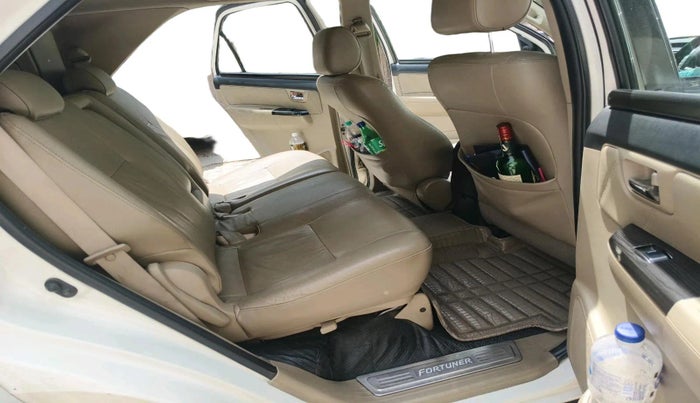 2015 Toyota Fortuner 3.0 4X2 AT, Diesel, Automatic, 96,380 km, interior