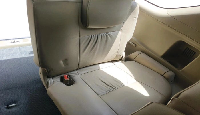 2015 Toyota Fortuner 3.0 4X2 AT, Diesel, Automatic, 96,380 km, interior