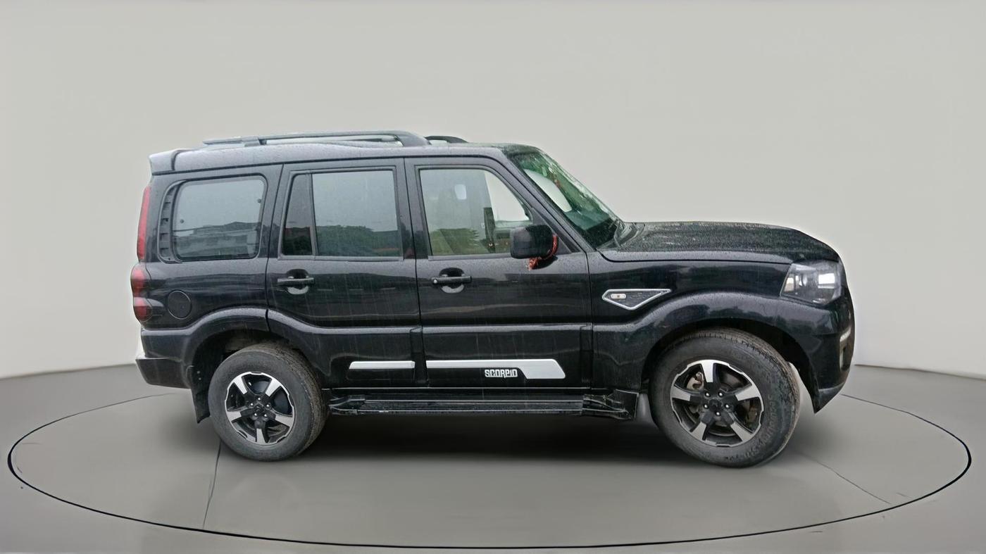 2023 Mahindra SCORPIO CLASSIC S 7STR, Diesel, Manual, 51,135 km, exterior