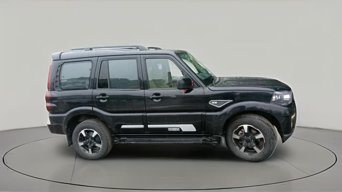 2023 Mahindra SCORPIO CLASSIC S 7STR, Diesel, Manual, 51,135 km, exterior