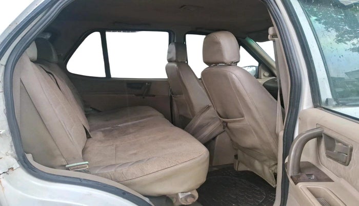 2012 Tata Safari 4X2 LX DICOR, Diesel, Manual, 1,05,943 km, interior