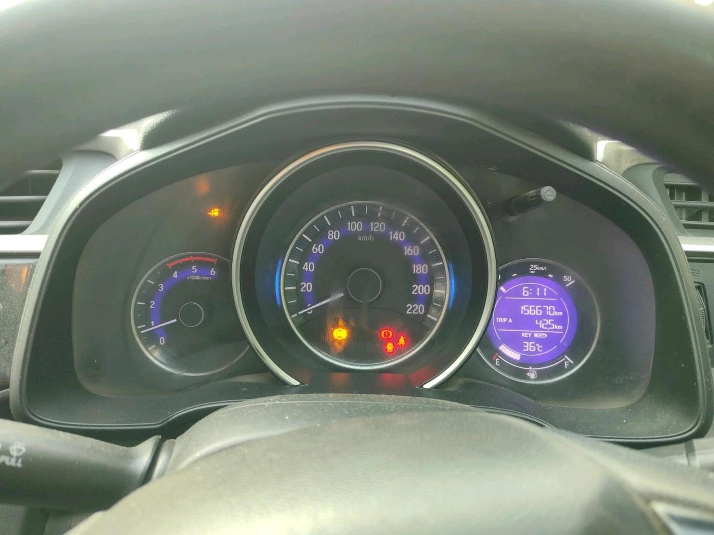 2017 Honda WR-V 1.5L I-DTEC VX MT, Diesel, Manual, 1,56,670 km, interior