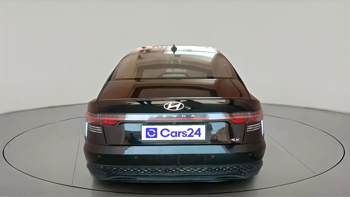 2024 Hyundai Verna  SX 1.5 MPI IVT, Petrol, Automatic, 37,748 km, exterior