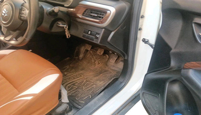 2023 Maruti BREZZA LXI, Petrol, Manual, 29,090 km, interior