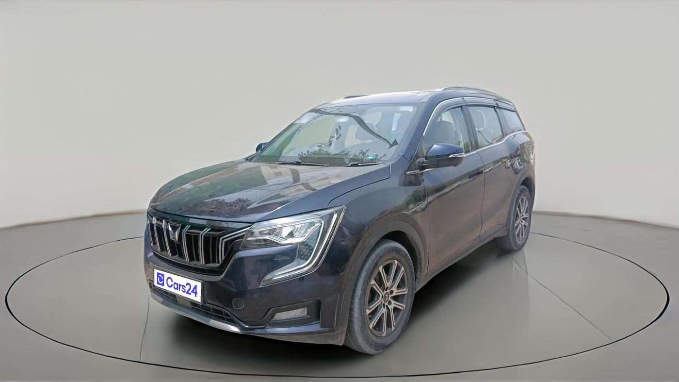 2023 Mahindra XUV700 AX 7 LUXURY D MT 7 STR, Diesel, Manual, 1,17,960 km, exterior