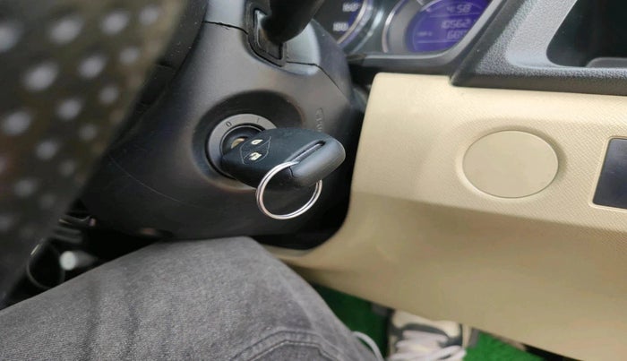 2016 Honda Amaze 1.2L I-VTEC SX, Petrol, Manual, 1,05,621 km, interior