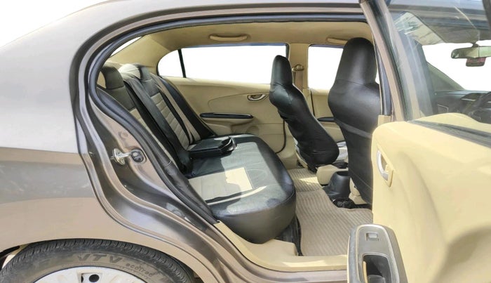 2016 Honda Amaze 1.2L I-VTEC SX, Petrol, Manual, 1,05,621 km, interior