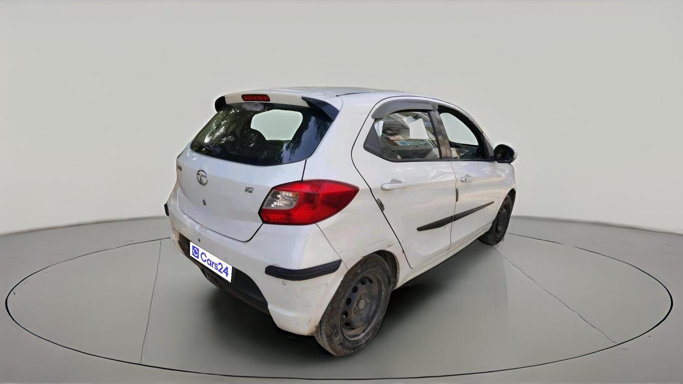 2018 Tata Tiago XZ PETROL, CNG, Manual, 1,00,217 km, exterior