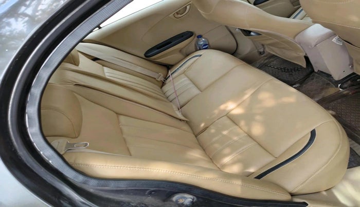 2016 Honda Amaze 1.2L I-VTEC S, Petrol, Manual, 1,10,522 km, interior