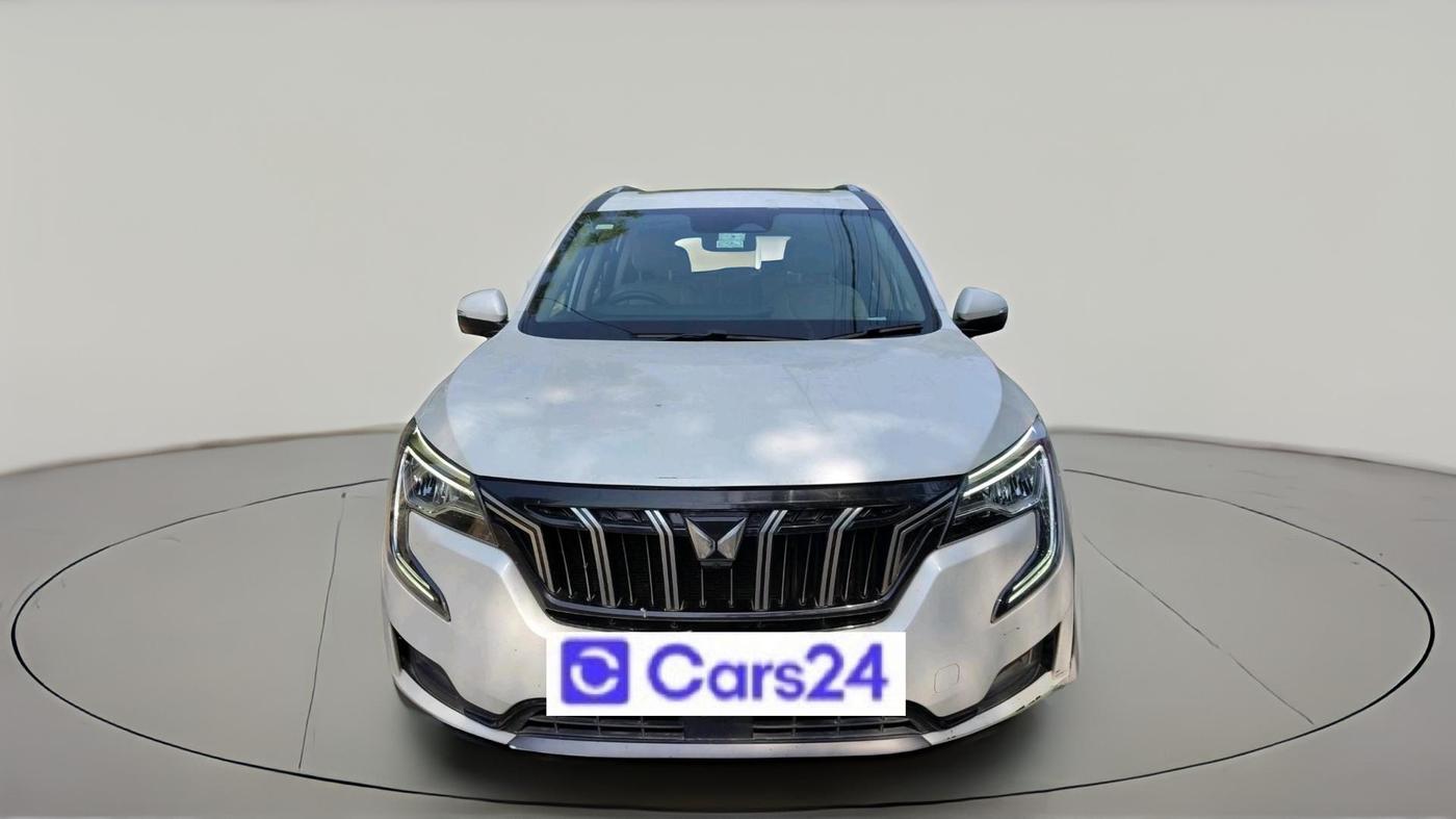 2022 Mahindra XUV700 AX 7 LUXURY D AT 7 STR, Diesel, Automatic, 97,333 km, exterior