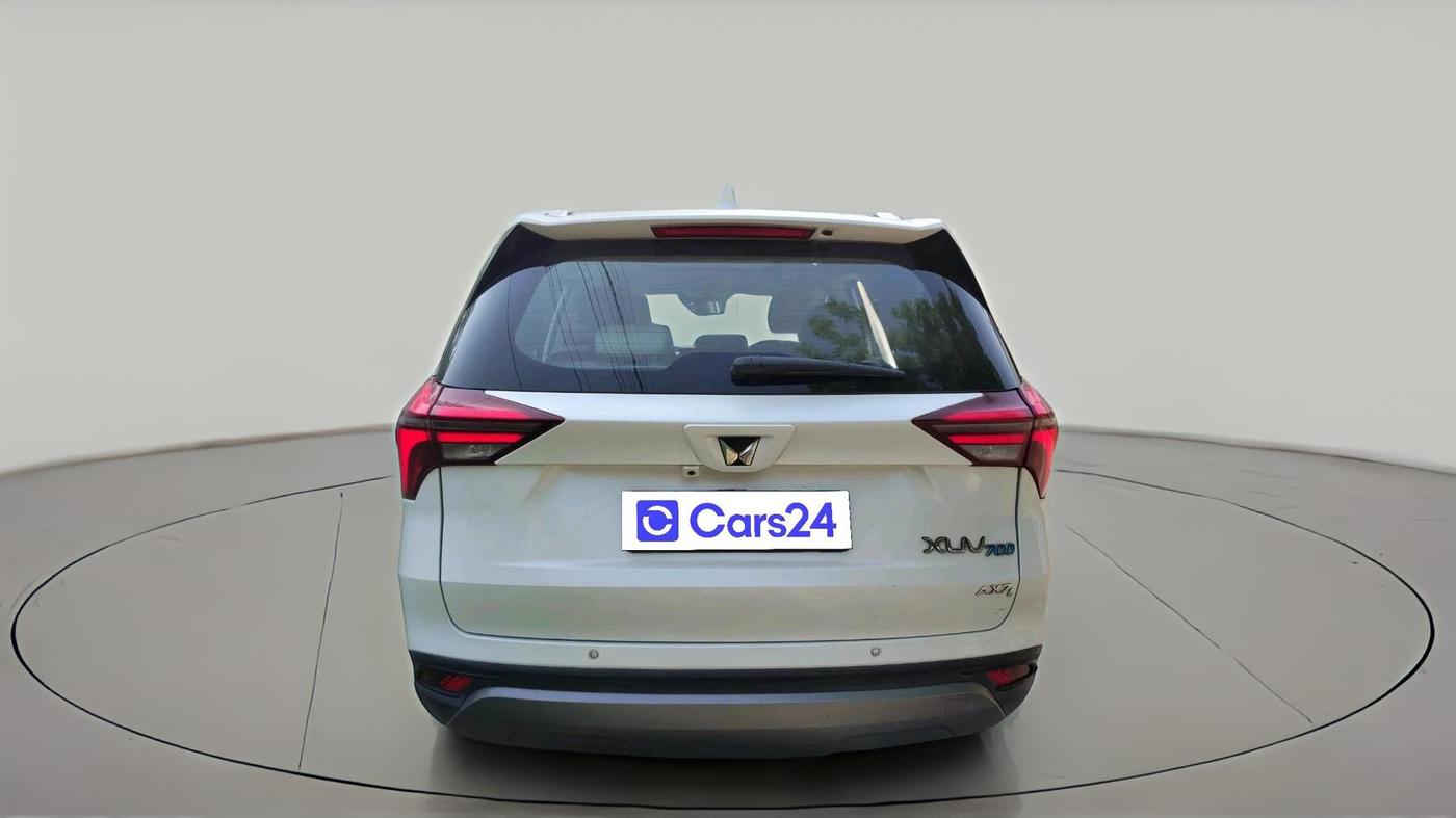 2022 Mahindra XUV700 AX 7 LUXURY D AT 7 STR, Diesel, Automatic, 97,333 km, exterior