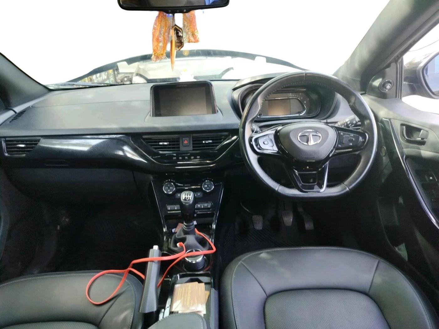 2022 Tata NEXON XZ PLUS (PREMIUM) DARK EDITION PETROL, Petrol, Manual, 39,986 km, interior