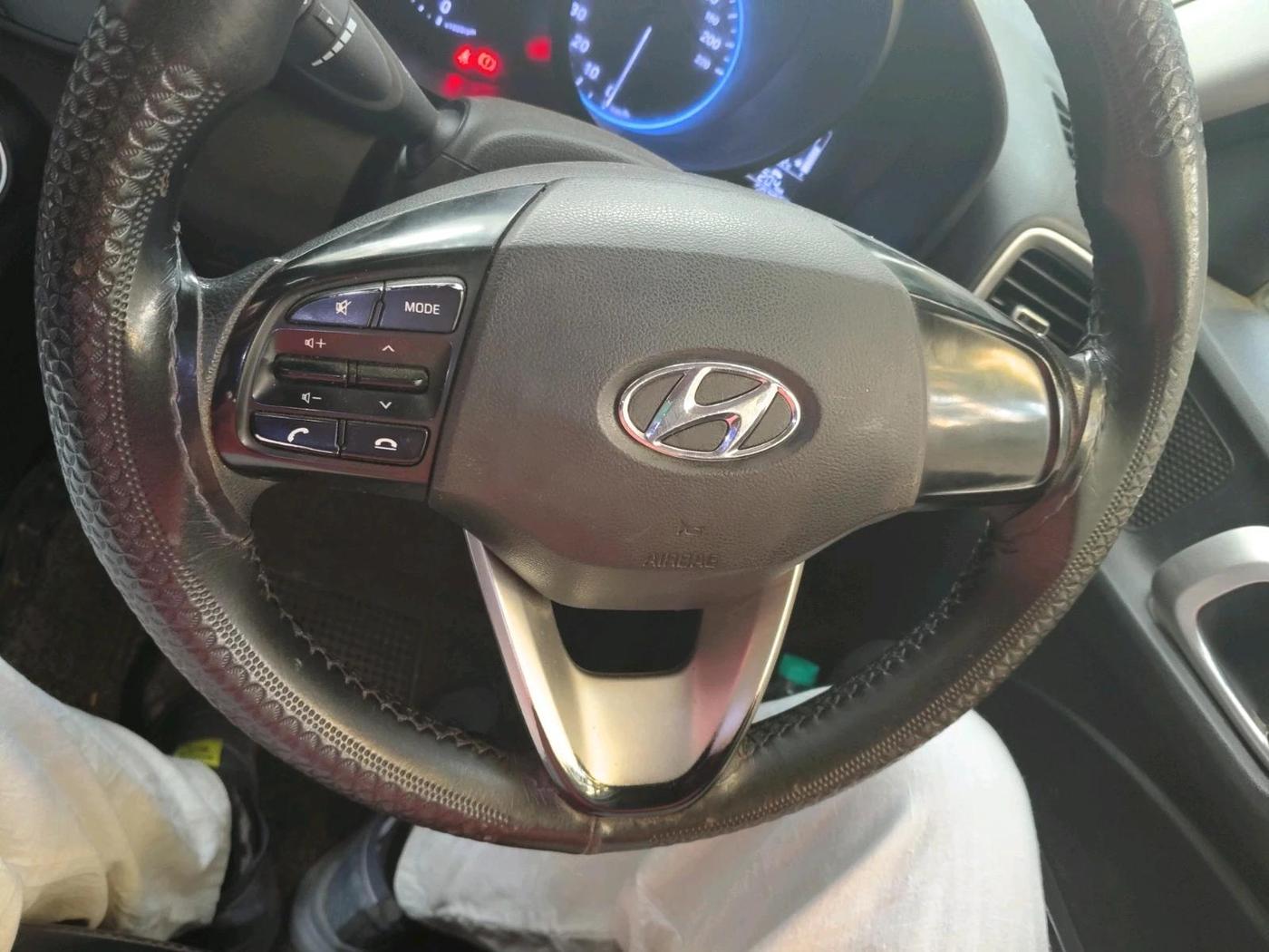 2019 Hyundai VENUE S 1.4 CRDI, Diesel, Manual, 1,60,309 km, interior