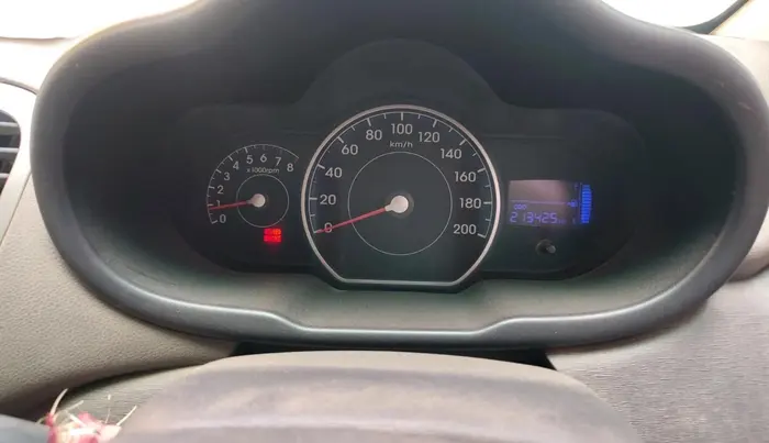 2013 Hyundai i10 ERA 1.1, CNG, Manual, 2,13,425 km, interior