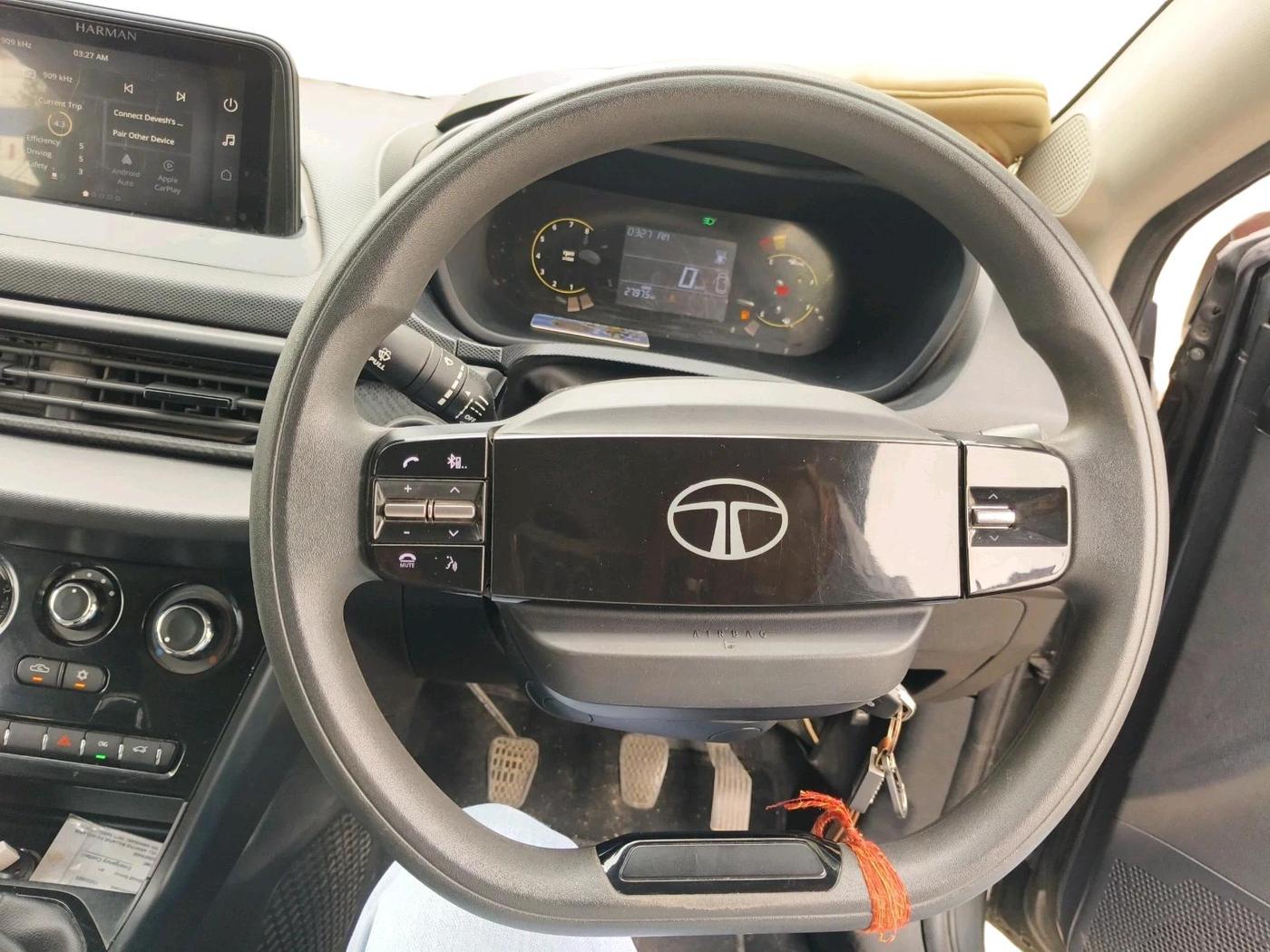2025 Tata NEXON Smart Plus 1.2 iCNG, CNG, Manual, 27,975 km, interior
