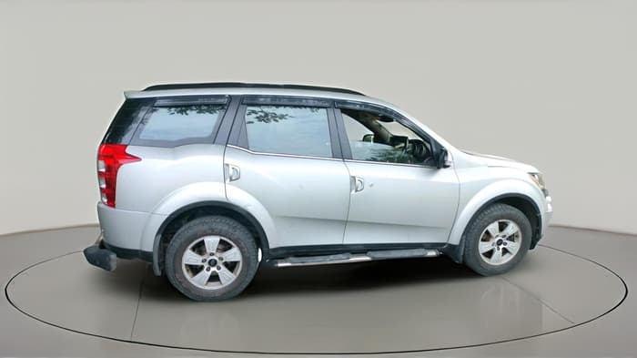 2014 Mahindra XUV500 W8, Diesel, Manual, 1,03,163 km, exterior