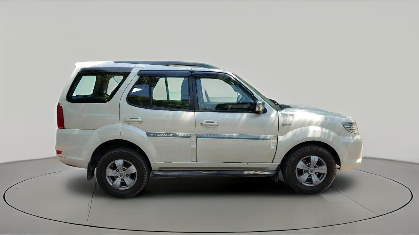 2015 Tata Safari Storme 2.2 VX 4X2, Diesel, Manual, 1,46,527 km, exterior