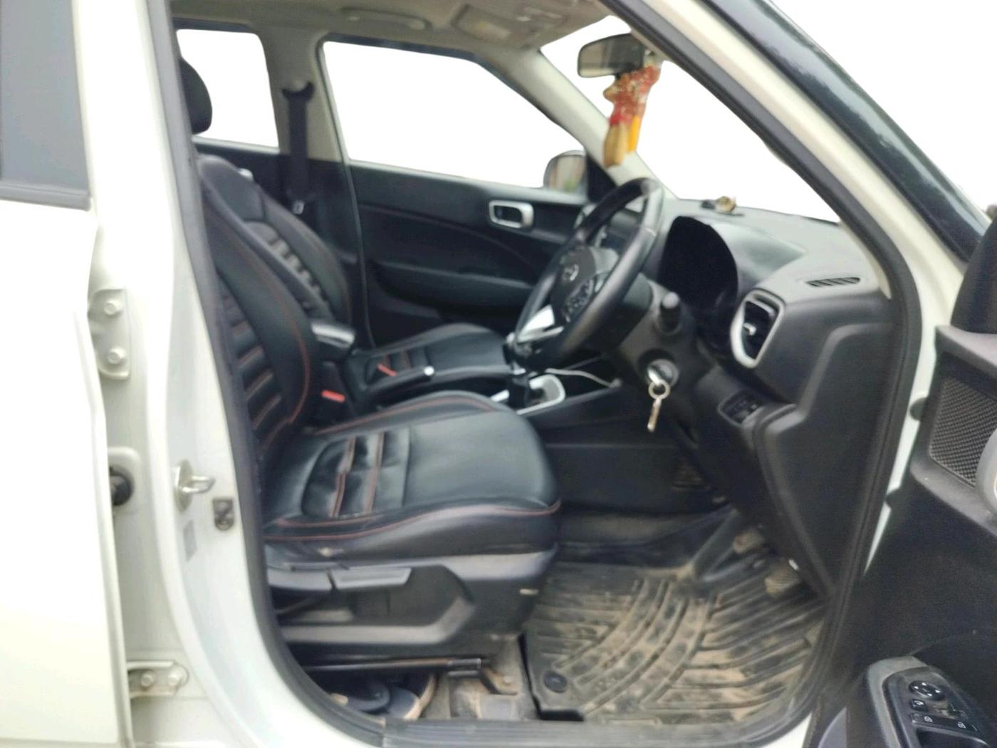 2021 Hyundai VENUE SX 1.5 CRDI, Diesel, Manual, 85,002 km, interior