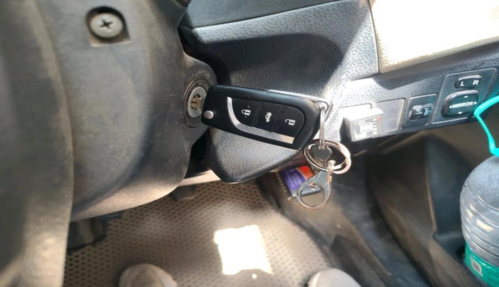 2015 Toyota Corolla Altis JS PETROL, CNG, Manual, 1,39,476 km, interior