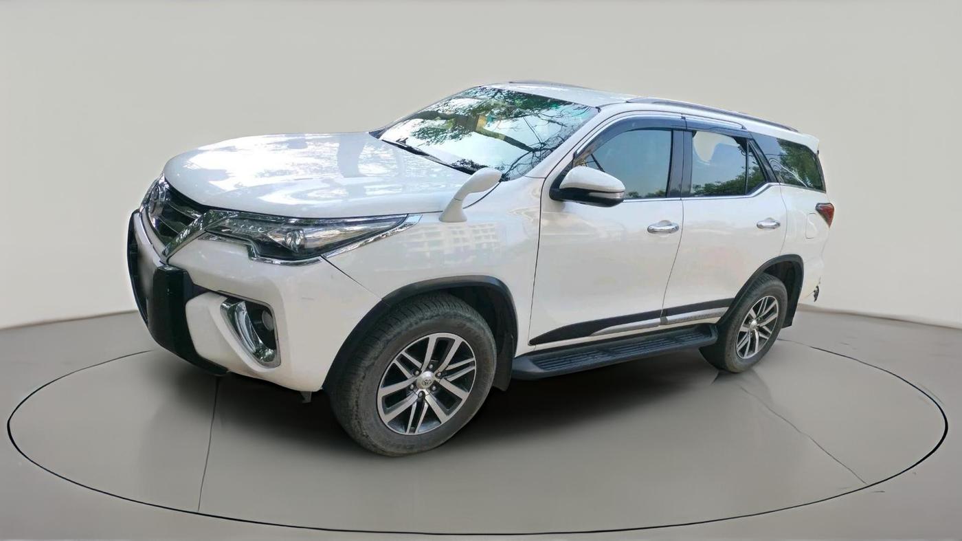 2017 Toyota Fortuner 2.8 4X4 AT, Diesel, Automatic, 1,47,780 km, exterior