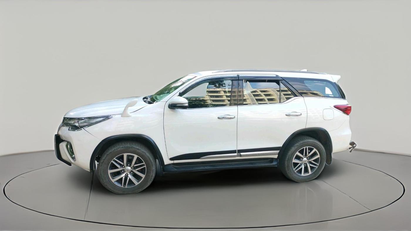 2017 Toyota Fortuner 2.8 4X4 AT, Diesel, Automatic, 1,47,780 km, exterior