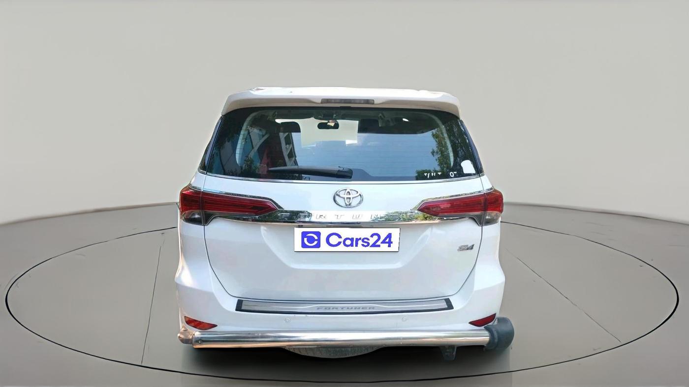 2017 Toyota Fortuner 2.8 4X4 AT, Diesel, Automatic, 1,47,780 km, exterior