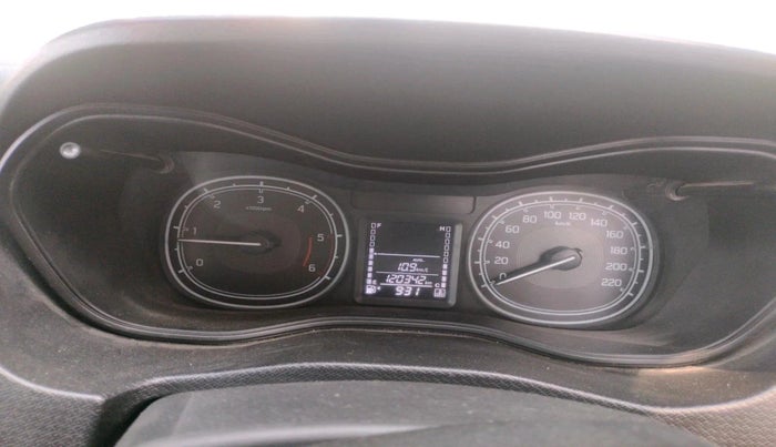 2018 Maruti Vitara Brezza VDI, Diesel, Manual, 1,20,342 km, interior