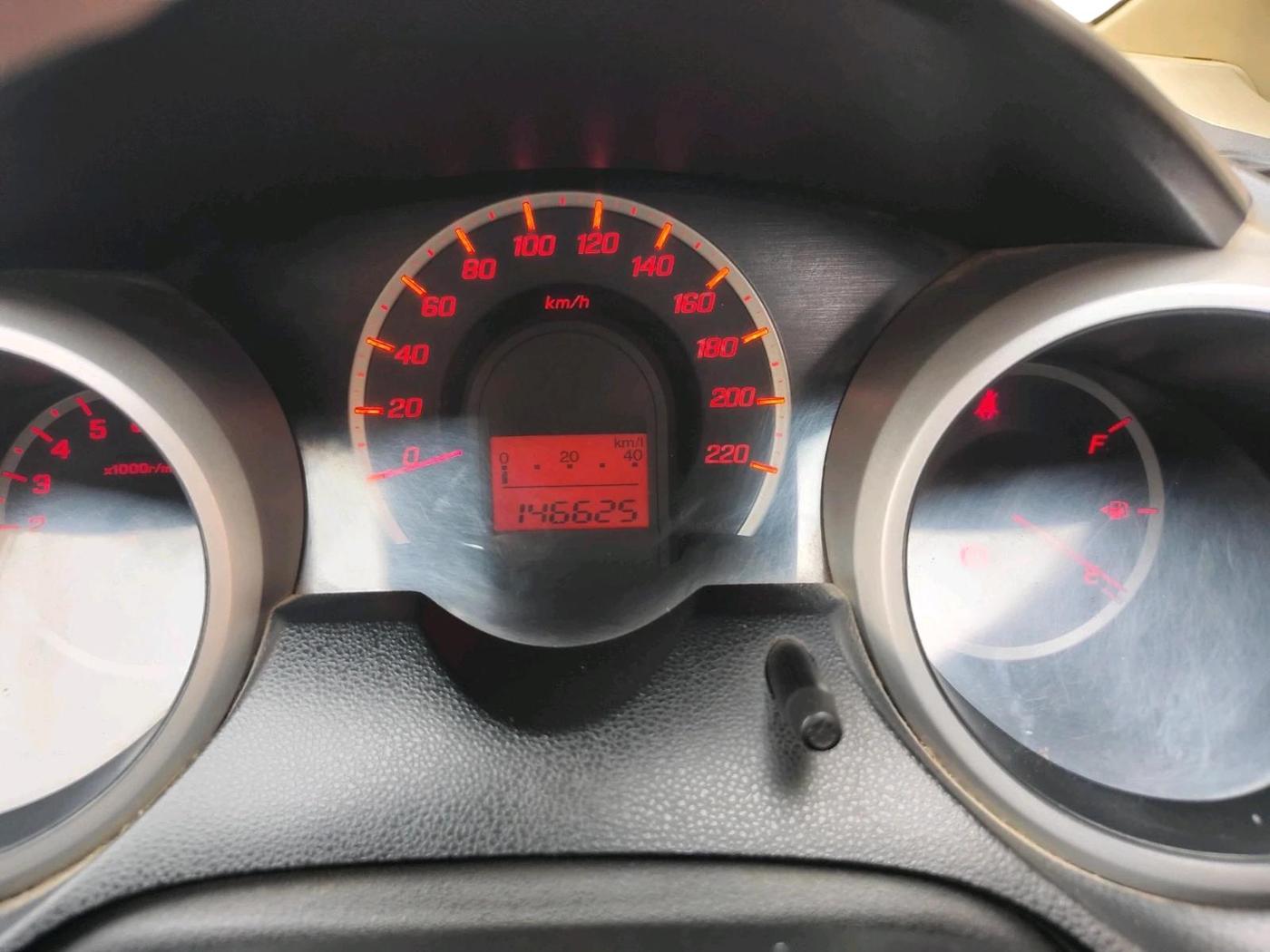 2011 Honda Jazz 1.2 L I-VTEC SELECT, Petrol, Manual, 1,46,625 km, interior