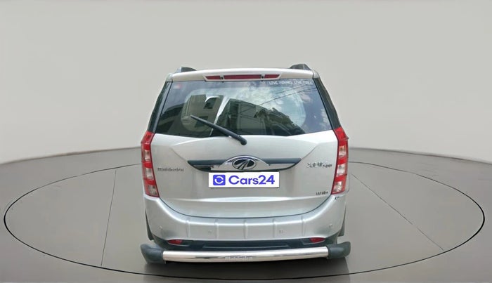 2017 Mahindra XUV500 W10 1.99, Diesel, Manual, 35,357 km, exterior