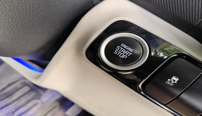 2021 KIA SONET HTX 1.0 IMT, Petrol, Manual, 40,996 km, interior