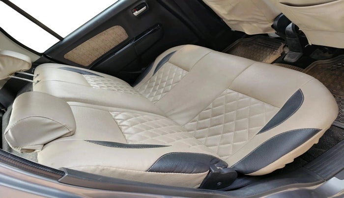 2017 Maruti Wagon R 1.0 VXI, Petrol, Manual, 51,554 km, interior