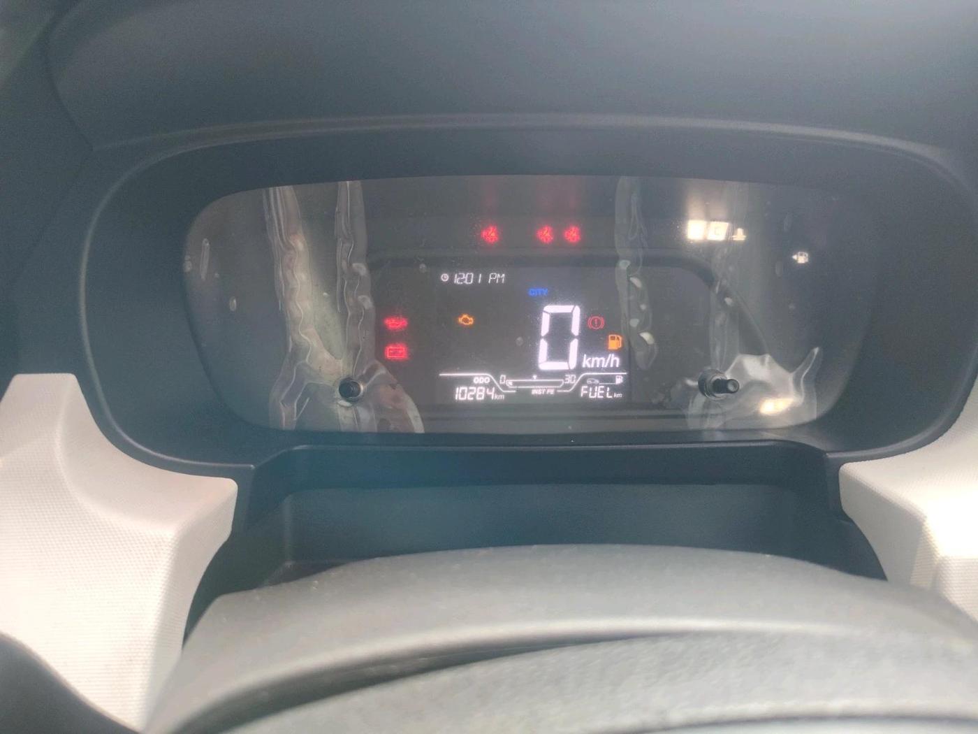 2025 Tata PUNCH PURE MT, Petrol, Manual, 10,284 km, interior