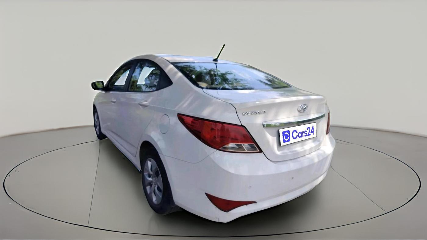 2016 Hyundai Verna 1.6 CRDI S, Diesel, Manual, 1,29,036 km, exterior