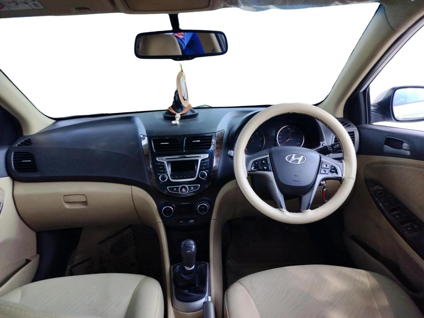 2016 Hyundai Verna 1.6 CRDI S, Diesel, Manual, 1,29,036 km, interior