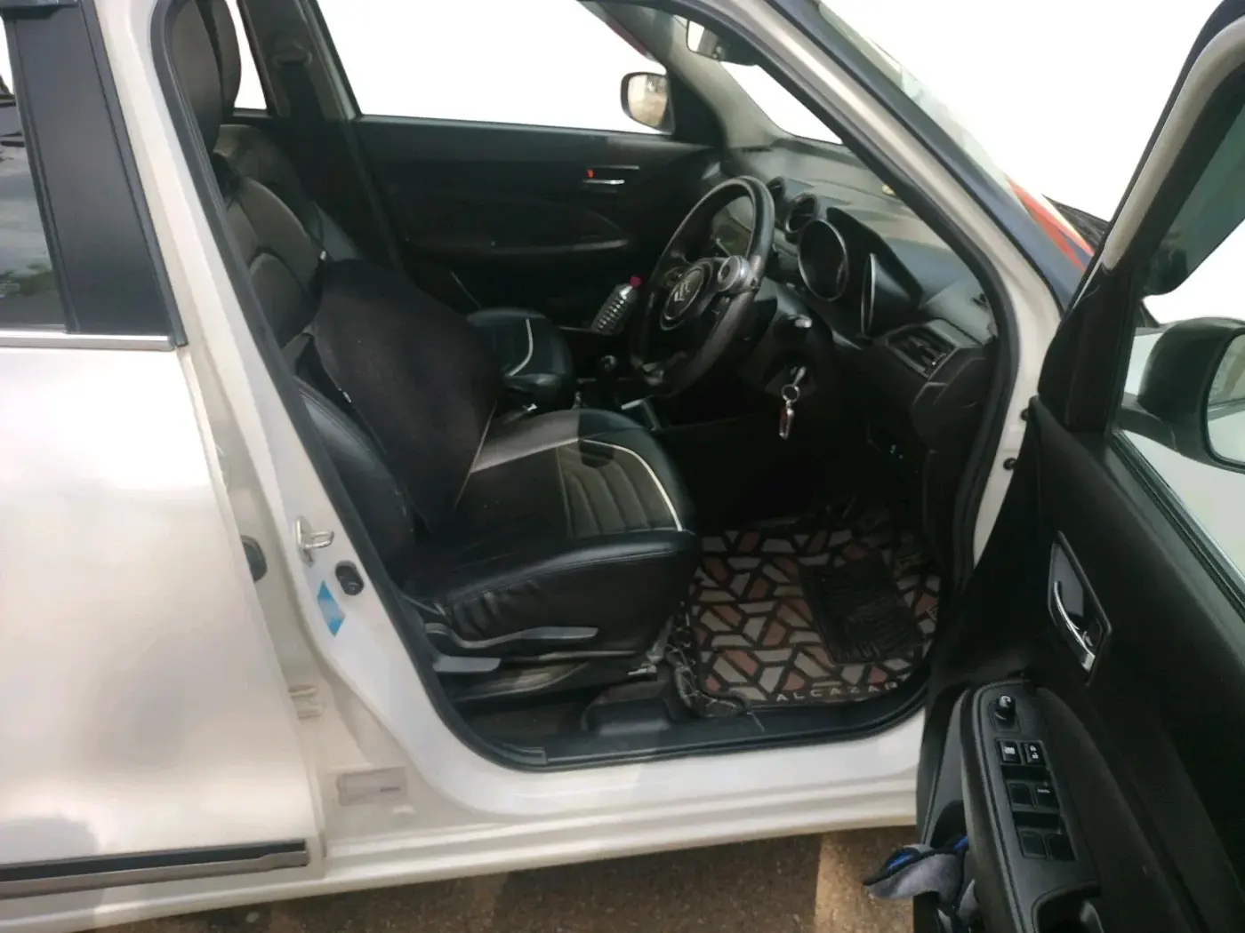 2021 Maruti Swift VXI, Petrol, Manual, 26,752 km, interior