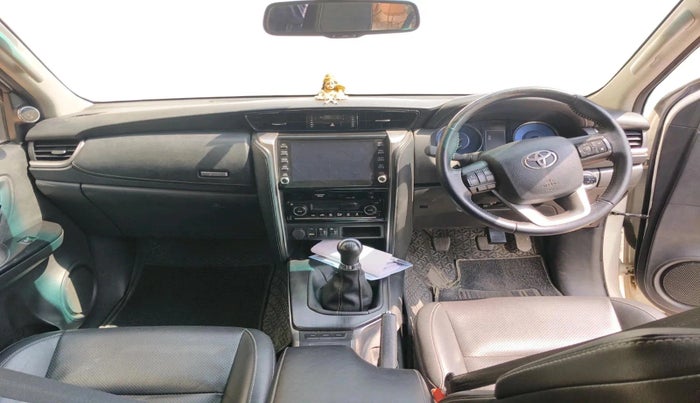 2021 Toyota Fortuner 4X2 MT 2.8 DIESEL, Diesel, Manual, 50,982 km, interior