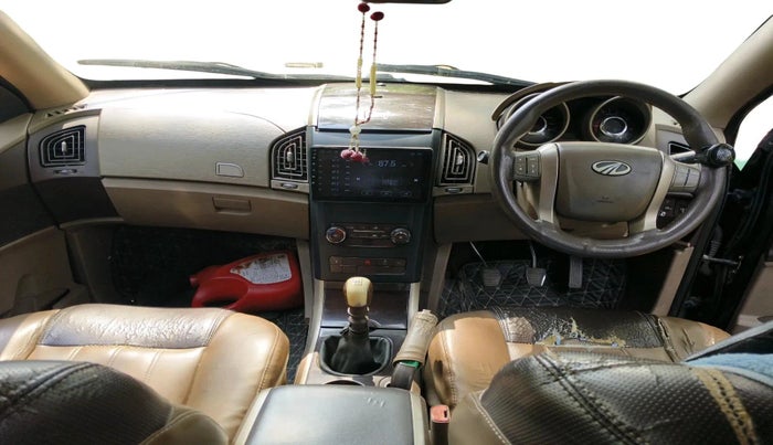 2013 Mahindra XUV500 W6, Diesel, Manual, 1,31,298 km, interior