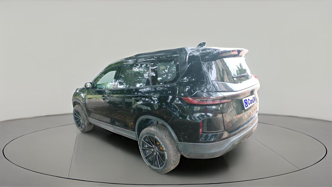 2024 Tata Safari PURE PLUS S DARK EDITION AT, Diesel, Automatic, 26,146 km, exterior
