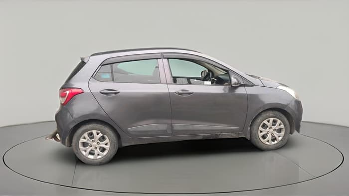 2016 Hyundai Grand i10 SPORTZ 1.1 CRDI, Diesel, Manual, 1,61,155 km, exterior