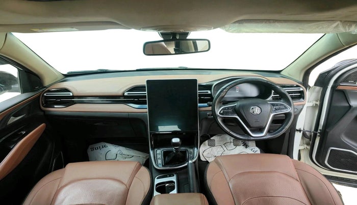 2023 MG HECTOR PLUS SHARP PRO 1.5 TURBO MT 7 STR, Petrol, Manual, 21,757 km, interior