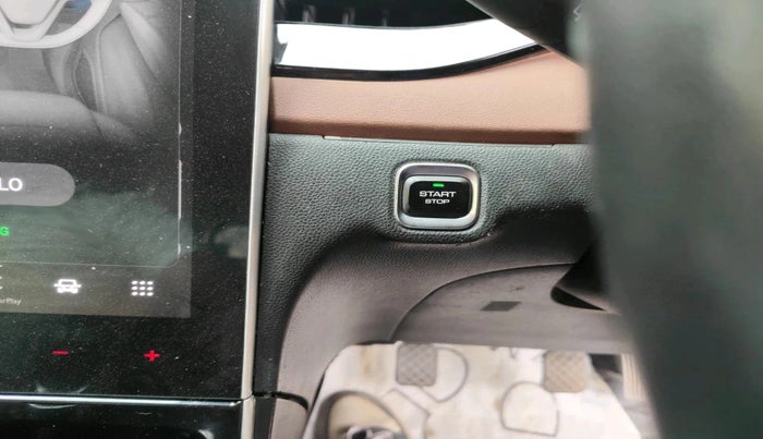 2023 MG HECTOR PLUS SHARP PRO 1.5 TURBO MT 7 STR, Petrol, Manual, 21,757 km, interior