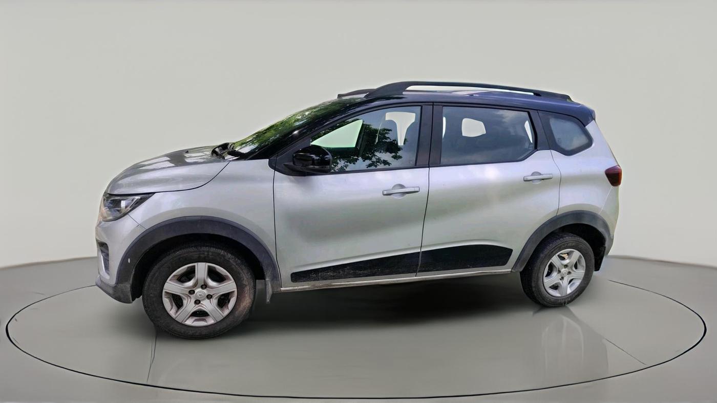 2022 Renault TRIBER RXT AMT, Petrol, Automatic, 80,779 km, exterior