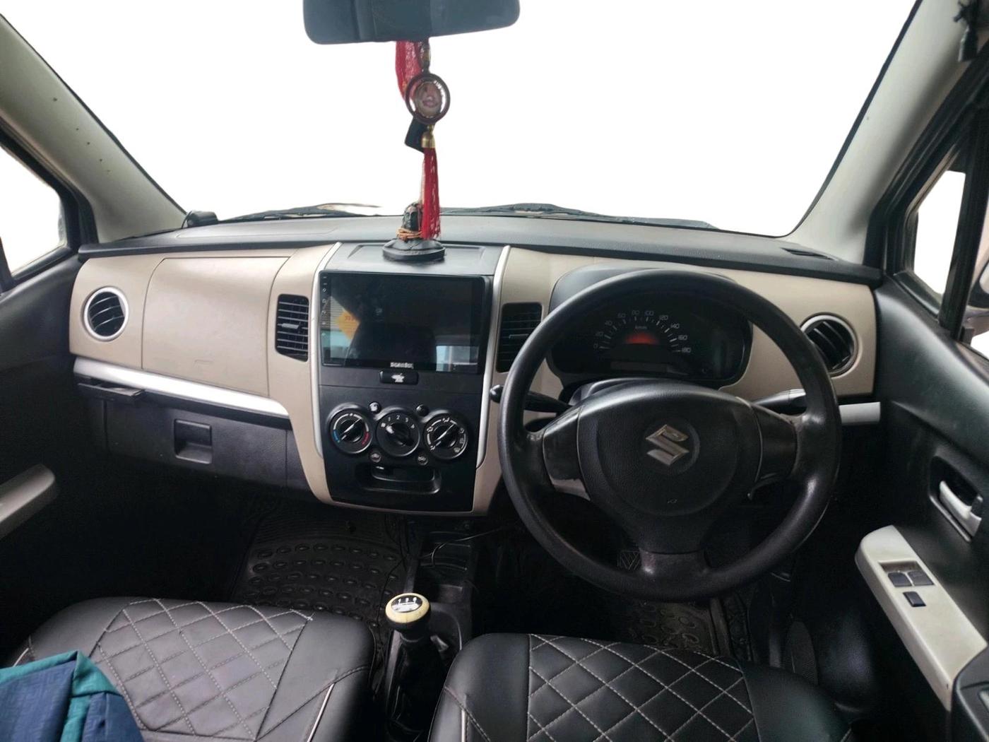 2015 Maruti Wagon R 1.0 LXI, CNG, Manual, 1,07,423 km, interior