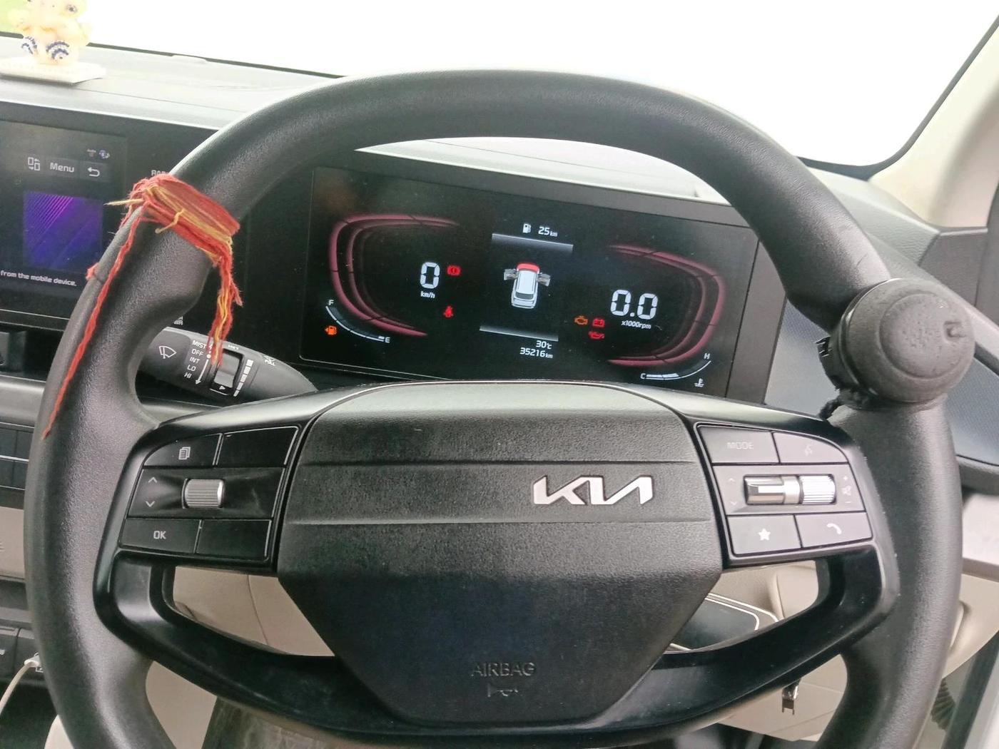 2025 KIA Carens Clavis HTE (O) 1.5 Diesel MT, Diesel, Manual, 35,216 km, interior