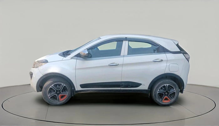 2018 Tata NEXON XM DIESEL, Diesel, Manual, 68,278 km, exterior