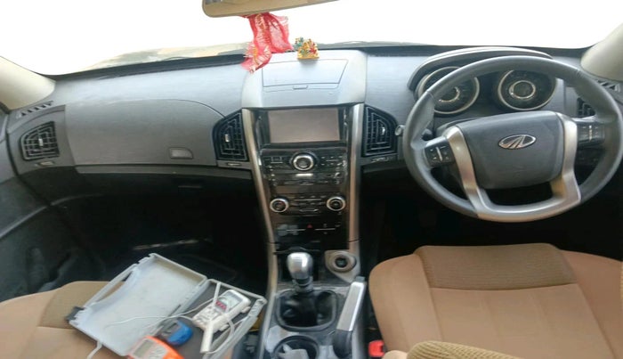 2021 Mahindra XUV500 W9, Diesel, Manual, 23,709 km, interior