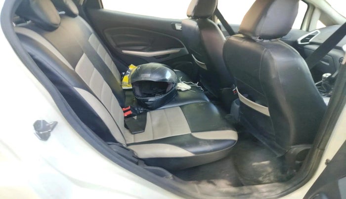 2014 Ford Ecosport TITANIUM 1.5L DIESEL (OPT), Diesel, Manual, 1,08,979 km, interior