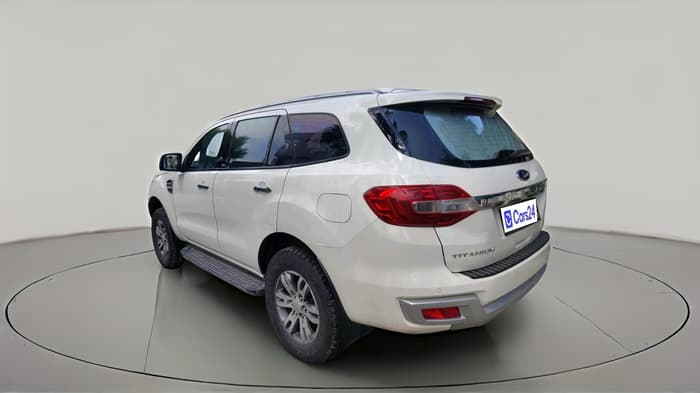 2017 Ford Endeavour TITANIUM 3.2 4X4 AT, Diesel, Automatic, 1,64,746 km, exterior