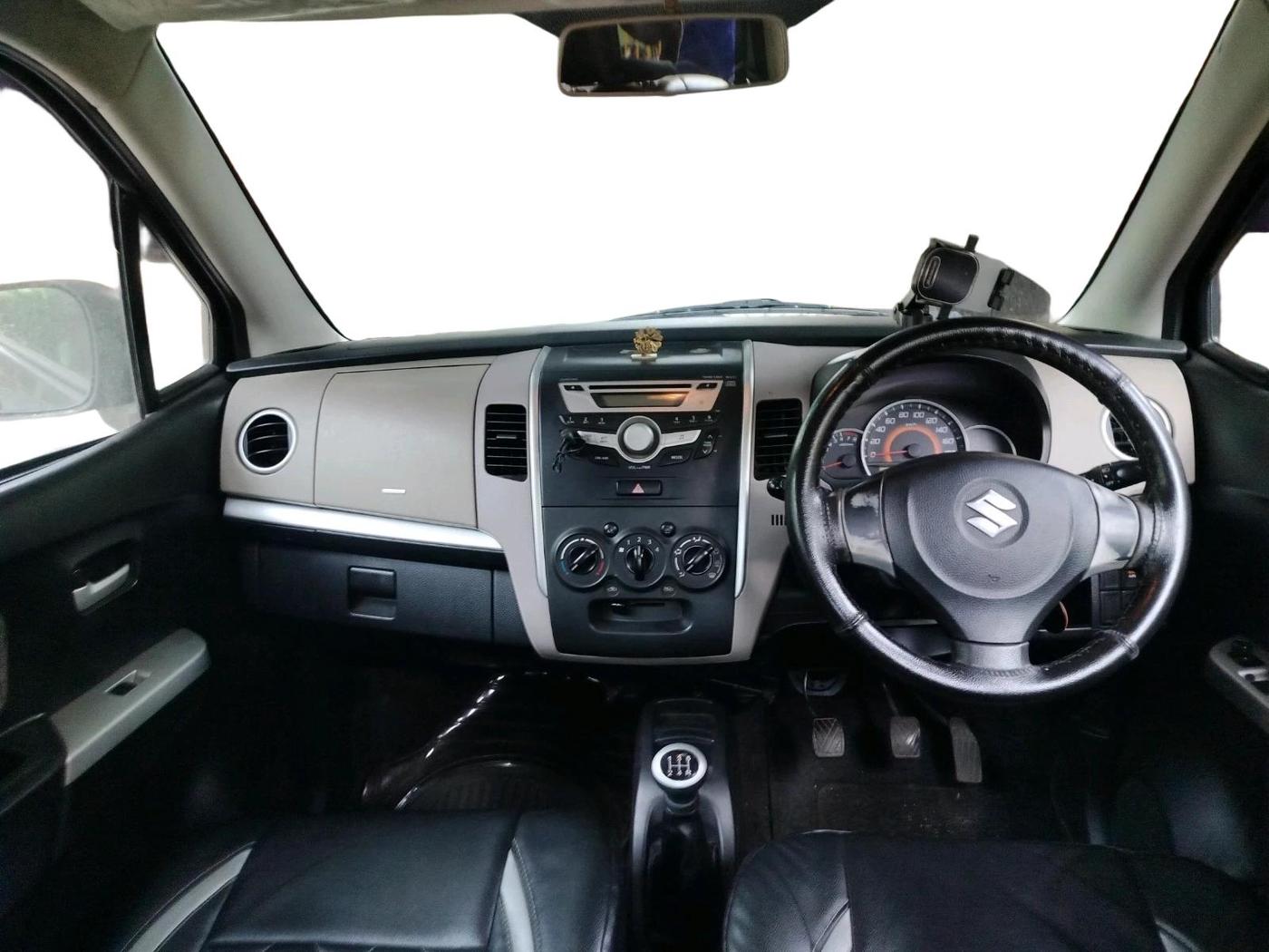 2013 Maruti Wagon R 1.0 VXI, Petrol, Manual, 87,396 km, interior